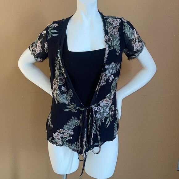 Lucky Brand Floral Wrap Top size XS - Picture 6 of 13
